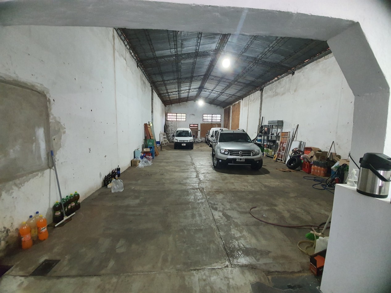 Importante propiedad en venta sobre Av Uruguay en Posadas