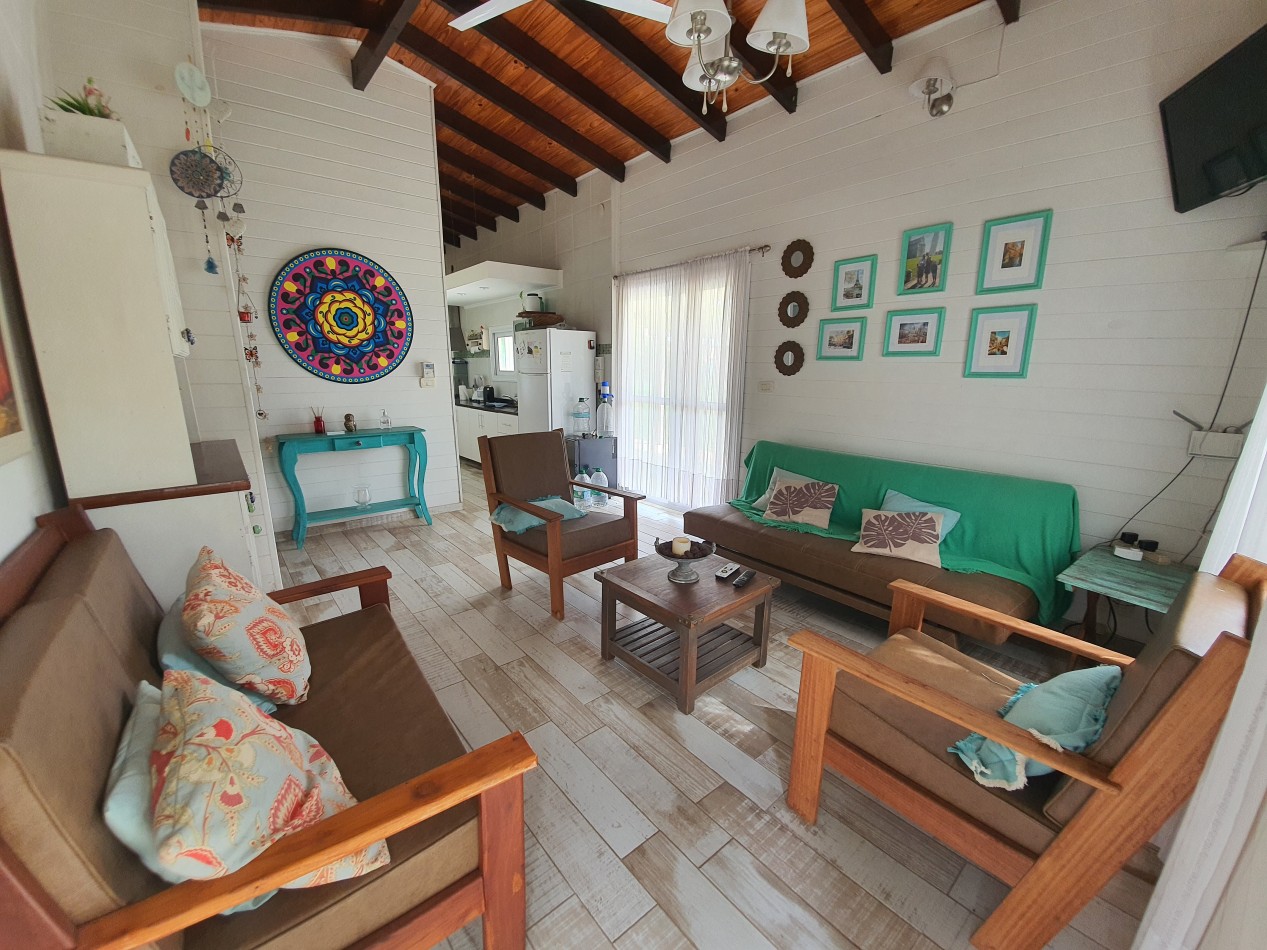 Hermosa casa en venta en Rincon Santa Maria 