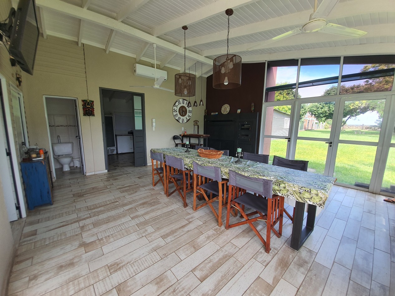 Hermosa casa en venta en Rincon Santa Maria 