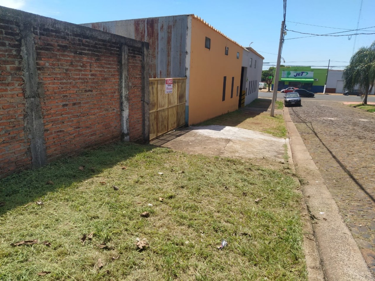 Terreno en venta Av Uruguay