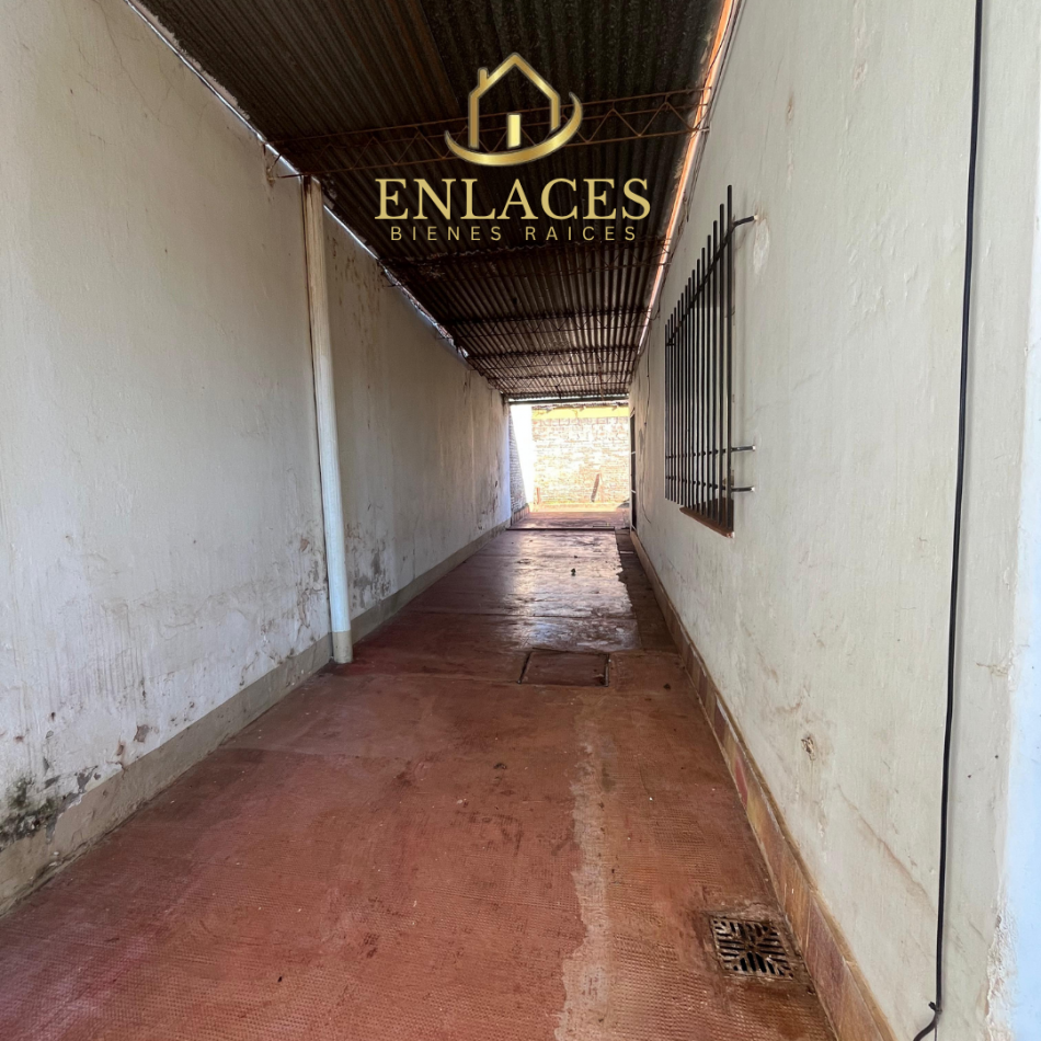 Casa en venta sobre importante Avenida