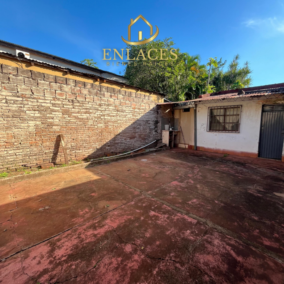 Casa en venta sobre importante Avenida